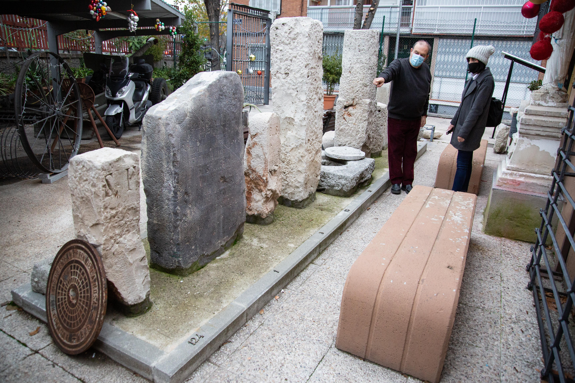 La lápida de los alemanes muertos en la Guerra Civil y otros elementos que marcaban los límites de Vicálvaro