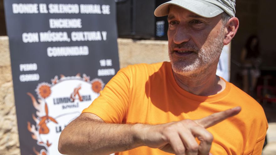 El Luminaria Sound rompe el silencio rural de Pedro (Soria), el pueblo de los 3 habitantes