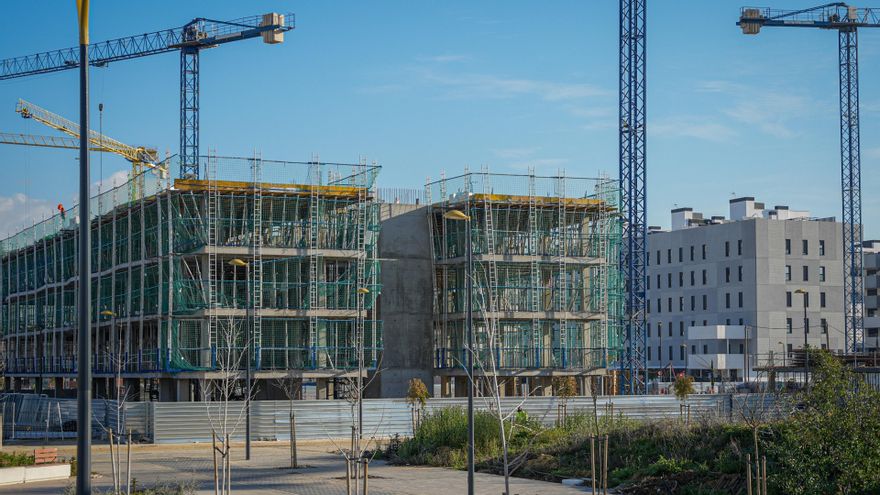 Canarias aprueba el decreto ley para que se pueda construir más y más rápido