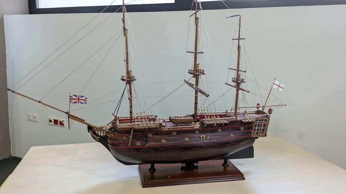 Réplica del HMS Victory construida por Antonio Giménez