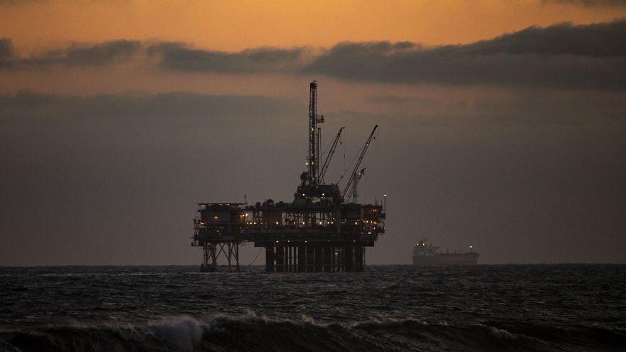 El petróleo de Texas abre con una bajada del 2,22 %, hasta 71,51 dólares