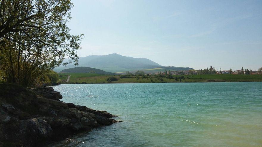 Muere ahogado un joven de 20 años mientras se bañaba en una balsa en Beriáin, Navarra