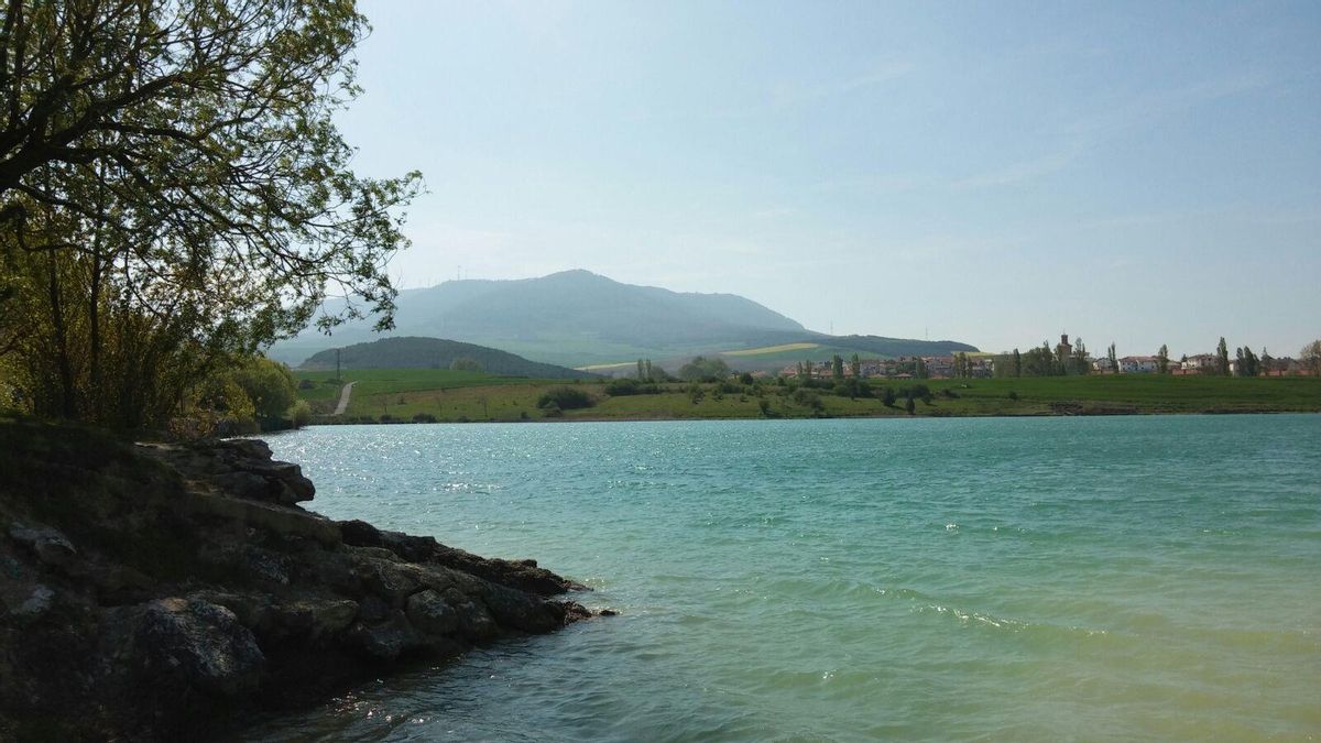 Muere ahogado un joven de 20 años mientras se bañaba en una balsa en Beriáin, Navarra