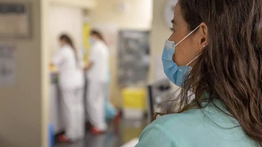 La Junta de Castilla y León aconseja la mascarilla a sociosanitarios y personas vulnerables frente a la gripe