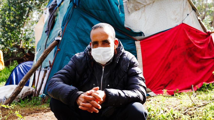 Sobrevivir a la patera y querer morir por la frustración de quedar bloqueado en Canarias