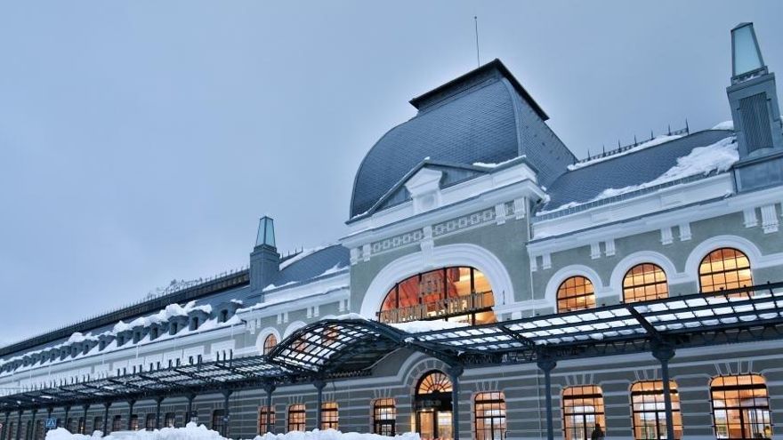 La histórica estación de Canfranc: de joya del patrimonio público a hotel de 5 estrellas gran lujo