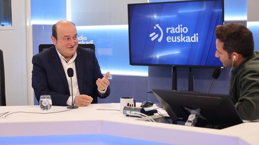 Andoni Ortuzar: "Hay unas elecciones gallegas por ahí que parece que van a ir a toda pastilla"