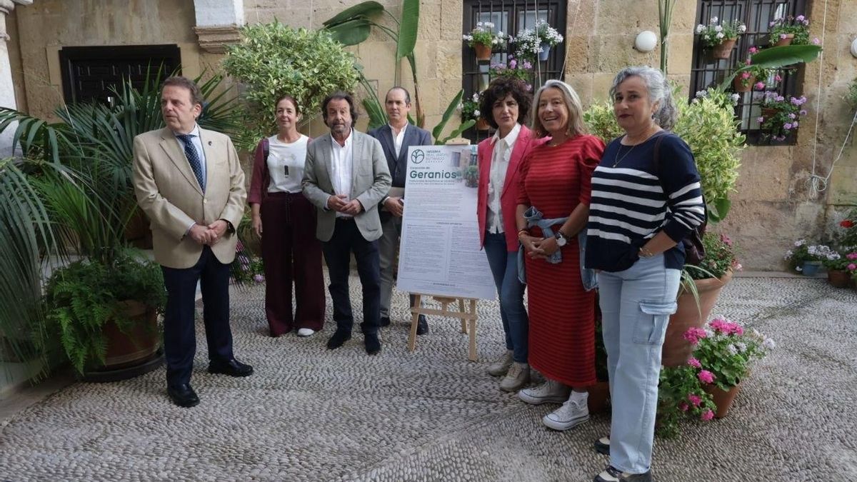 Presentación de la colección de geranios tradicionales de los Patios de Córdoba.