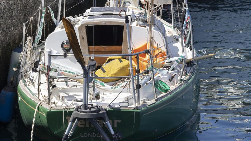 Hallado vacío y a la deriva al sur de Canarias el velero de un británico que quería cruzar el Atlántico junto a su perra