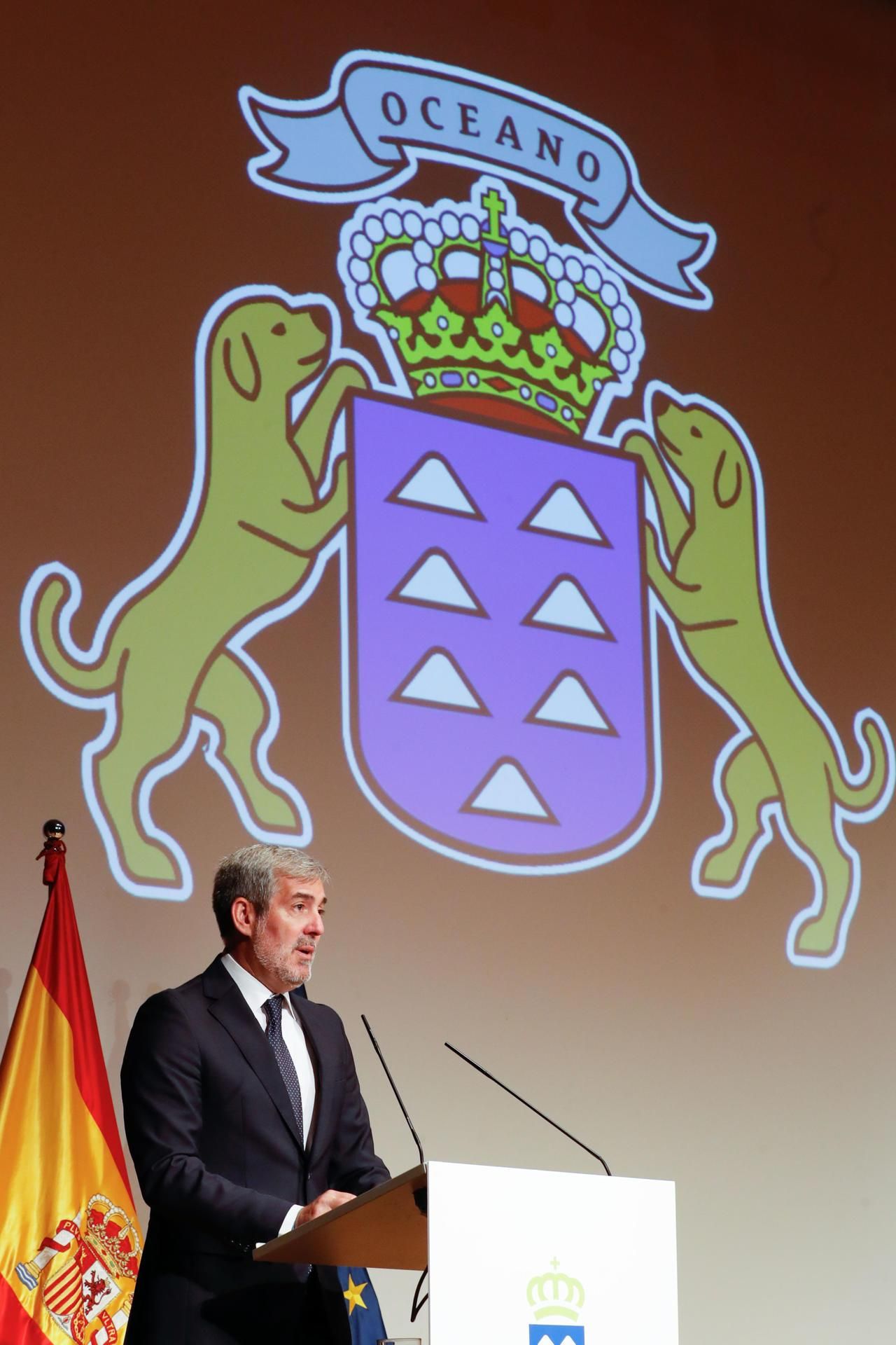 Fernando Clavijo toma posesión del cargo del presidente del Gobierno de Canarias