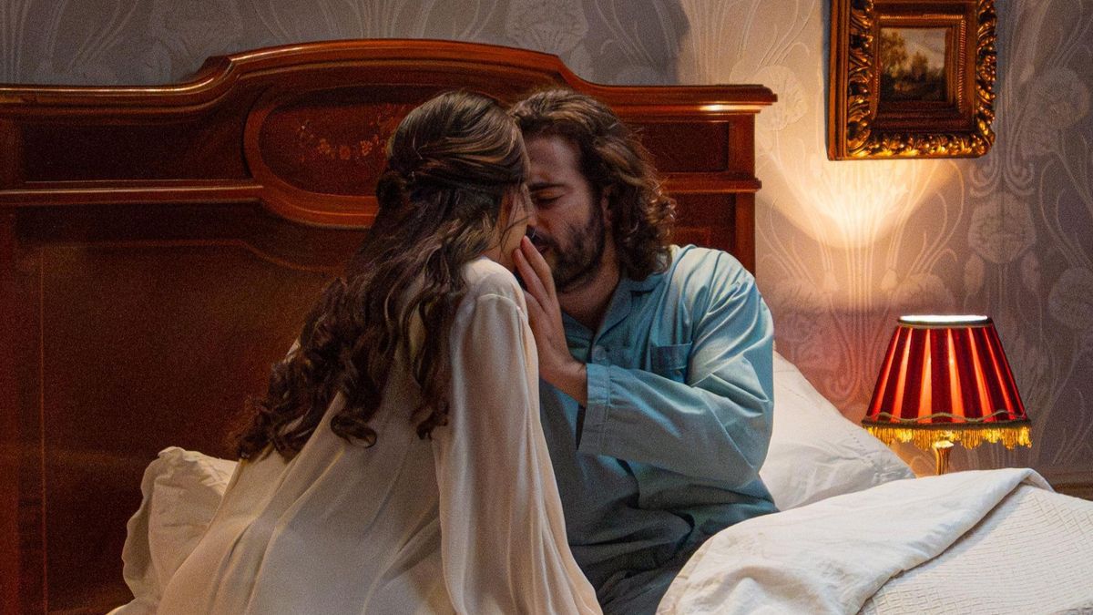 'La Promesa' avanza una desaparición y una noche de amor en una semana de pleno de capítulos en RTVE