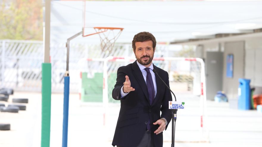 Casado hace campaña en un colegio concertado y religioso de Madrid: "Hay que evitar el adoctrinamiento"