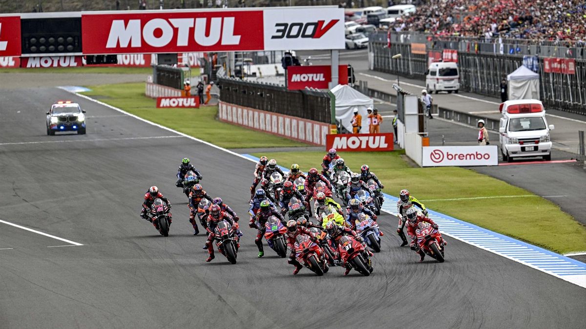 Romain Grosjean se vrača v formulo 1, Aitana Bonmatí piše zgodovino z Zlato žogo, dirka MotoGP v Motegiju pa ostaja legendarna