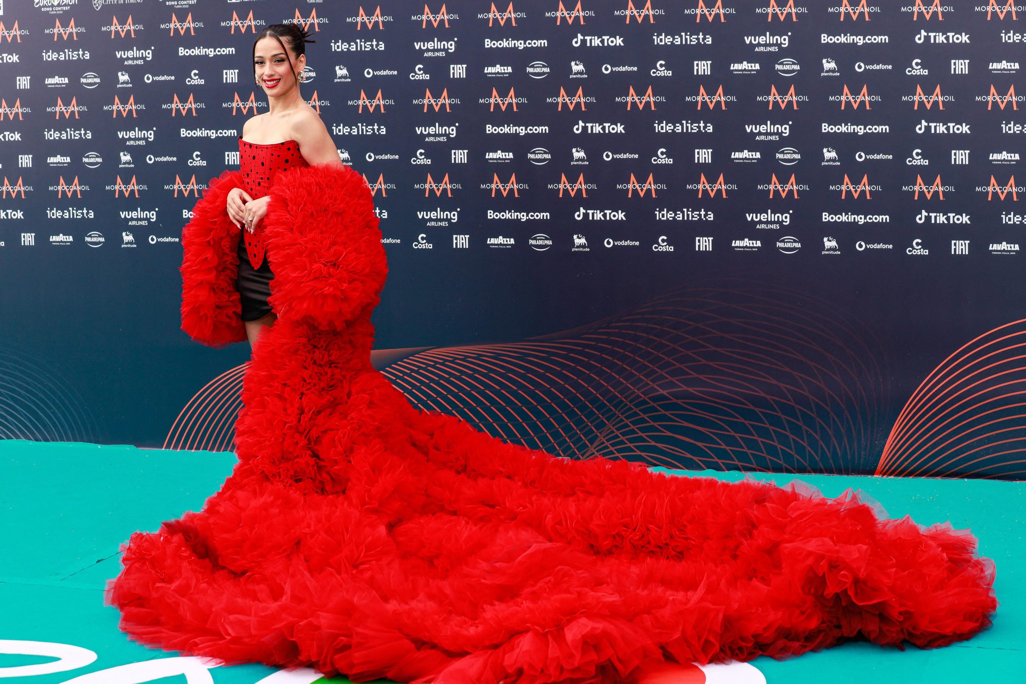 Chanel en la Alfombra Turquesa de Eurovisión 2022