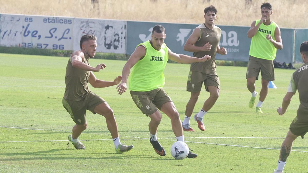Entrenamiento del pretemporada del Córdoba CF a puerta abierta