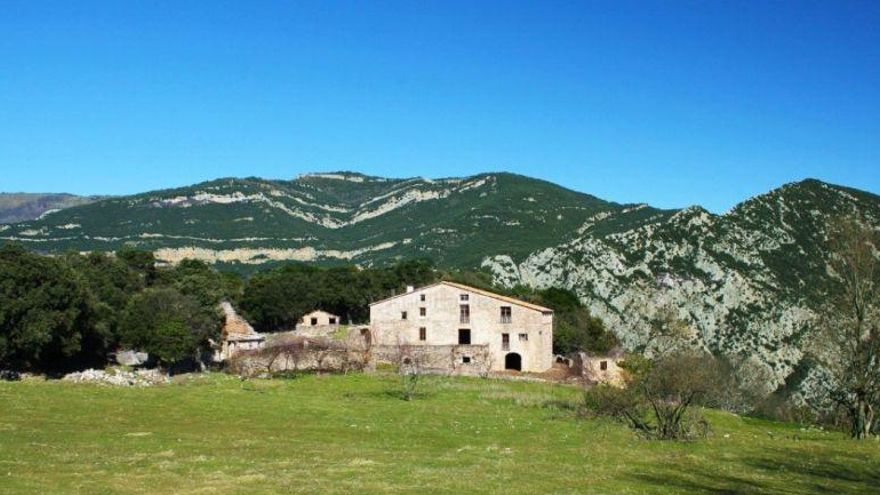 Mas La Sala, en Oix (Girona)