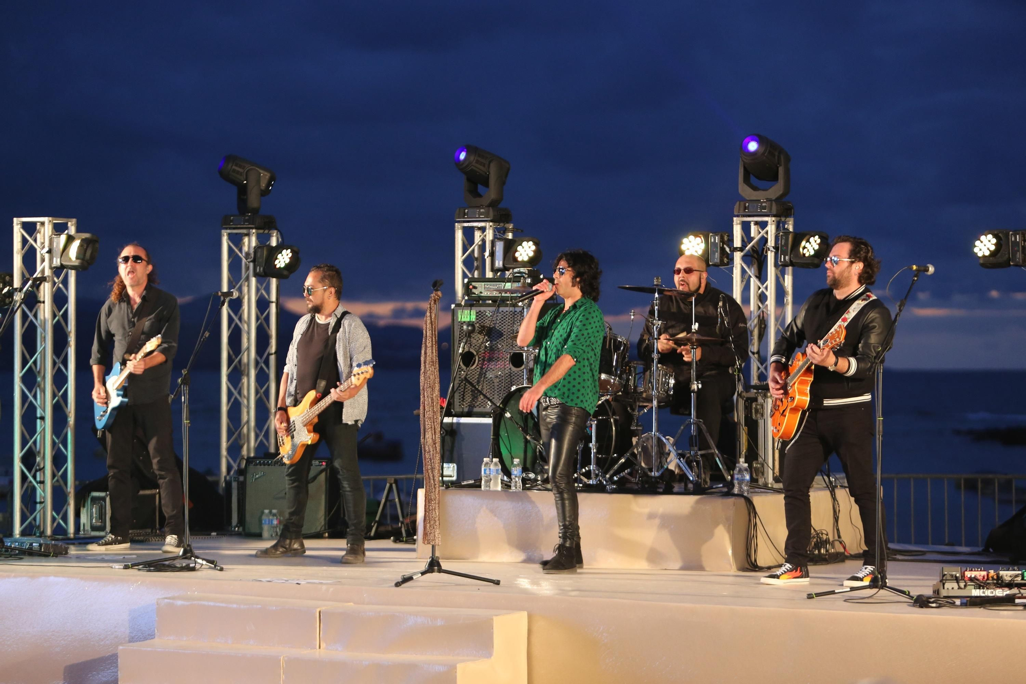 Moda Cálida presenta sus diseños de baño en Las Canteras