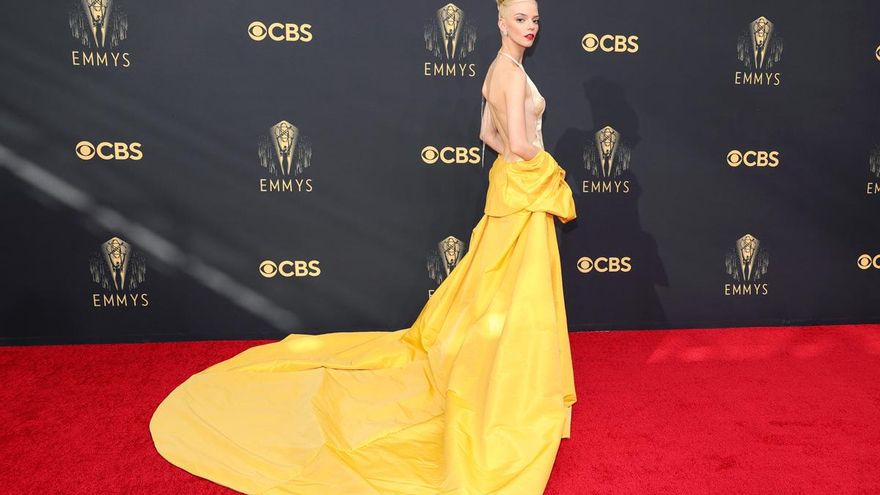 "Gambito de dama", "Ted Lasso" y "The Crown", los grandes ganadores de la noche de los Emmy