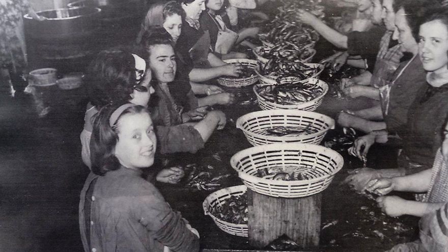 La historia de las conserveras en Bizkaia: de la explotación infantil y cortarse las manos a luchar por mejoras salariales