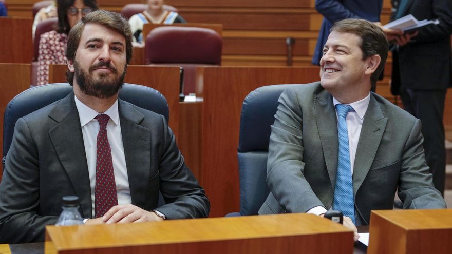 El pacto de PP y Vox en Castilla y León y las palabras prohibidas: "violencia intrafamiliar" y "decreto de concordia"