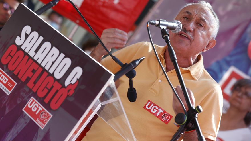 Imagen del secretario general de UGT, Pepe Álvarez, durante las movilizaciones para exigir salarios dignos y el mantenimiento del poder adquisitivo de los trabajadores. EFE/Javier Lizón