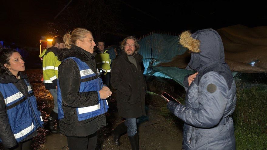 Desalojan las viviendas de Guadalvalle ante la crecida del Guadalquivir