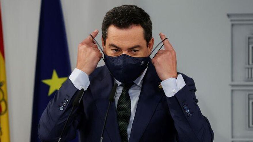 Andalucía afronta el final de las mascarillas al aire libre con los niveles más altos de contagios de España