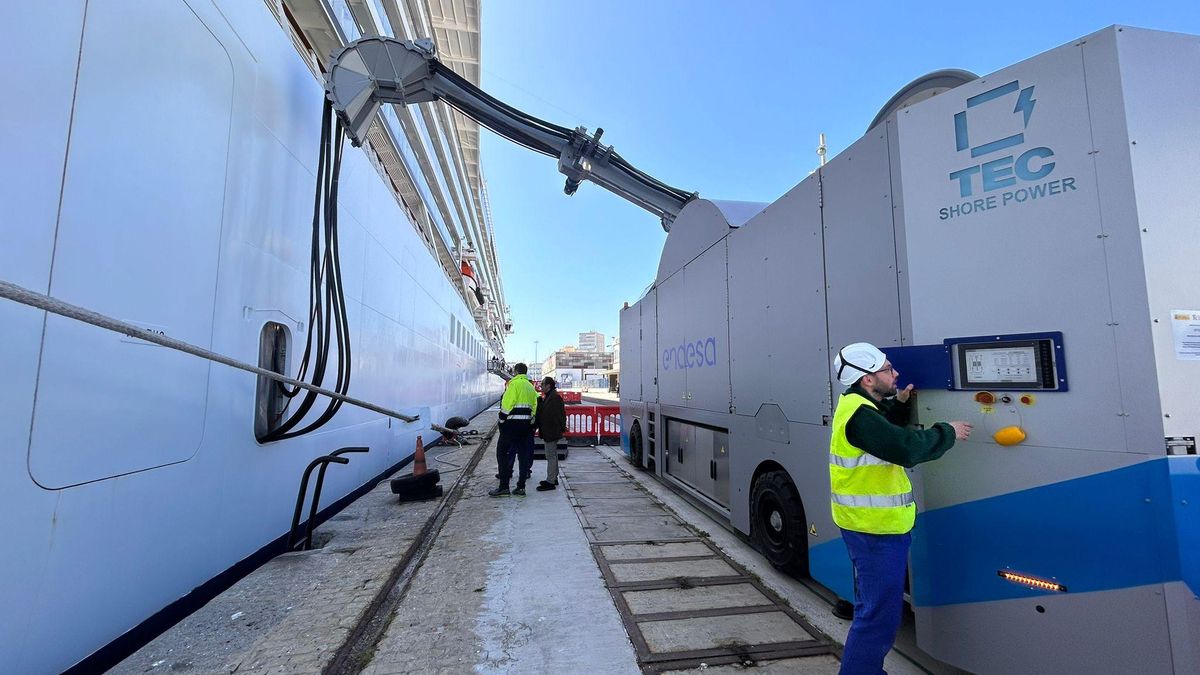 Cádiz enchufa sus cruceros: el día en que los muelles de España empezaron a respirar con menos contaminación