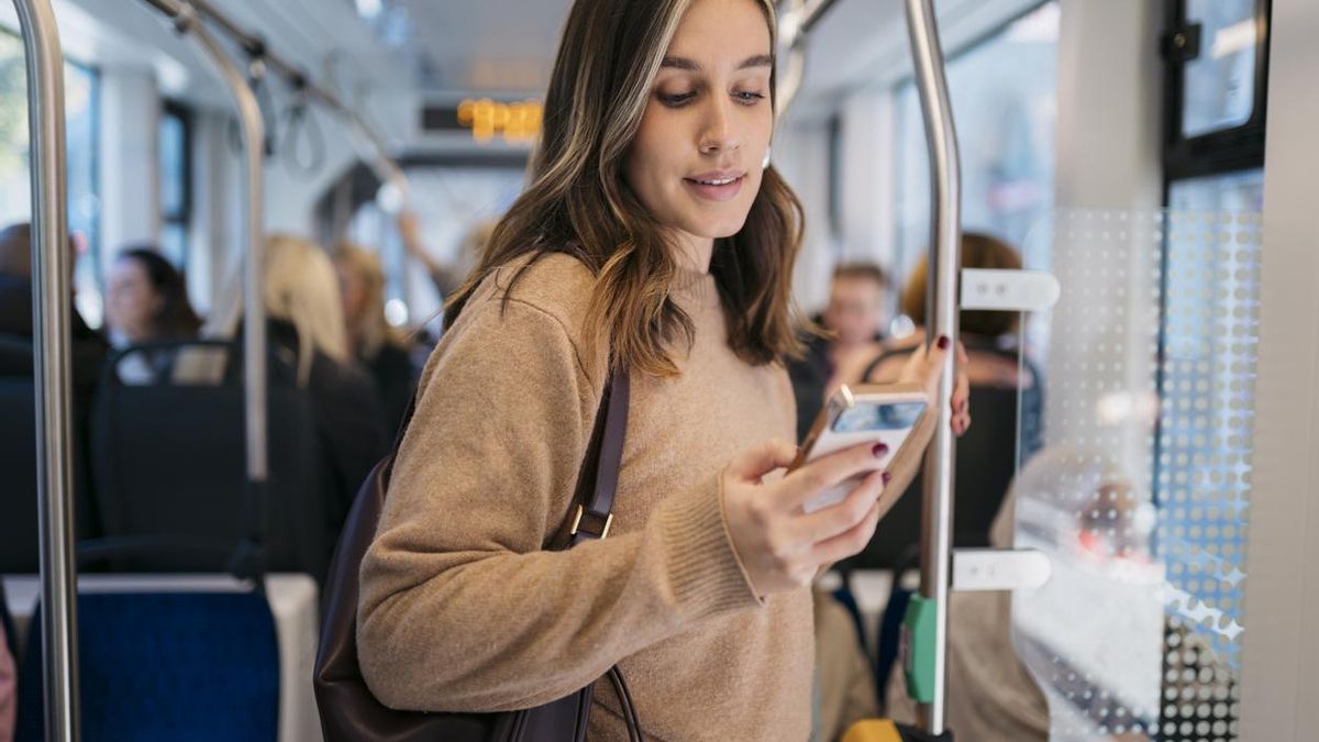 La tecnología que conecta datos, infraestructuras y viajeros para hacer más eficiente el transporte urbano