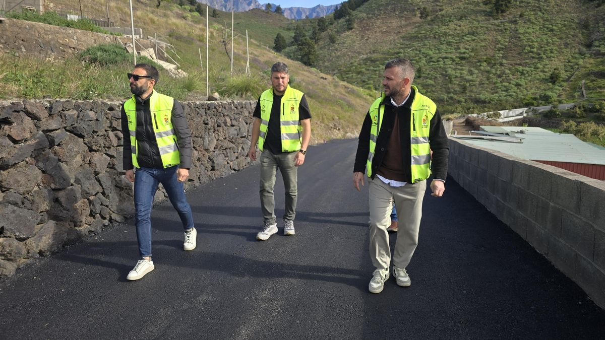 El Ayuntamiento de El Paso concluye el asfaltado del camino Bergoyo en Los Barros