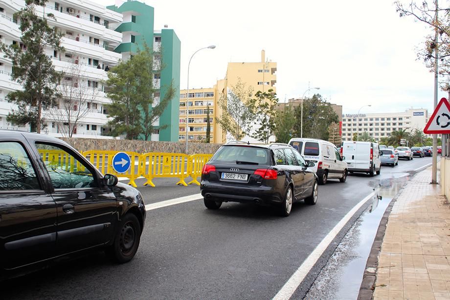 Carretera cortada al tráfico en Playa del Inglés
