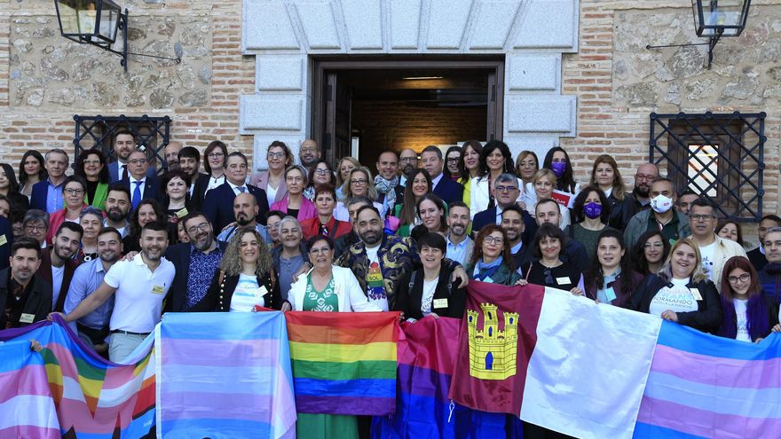 Los obispos de Castilla-La Mancha critican la ley LGTBI regional porque va "contra la enseñanza de la iglesia sobre la naturaleza del ser humano"