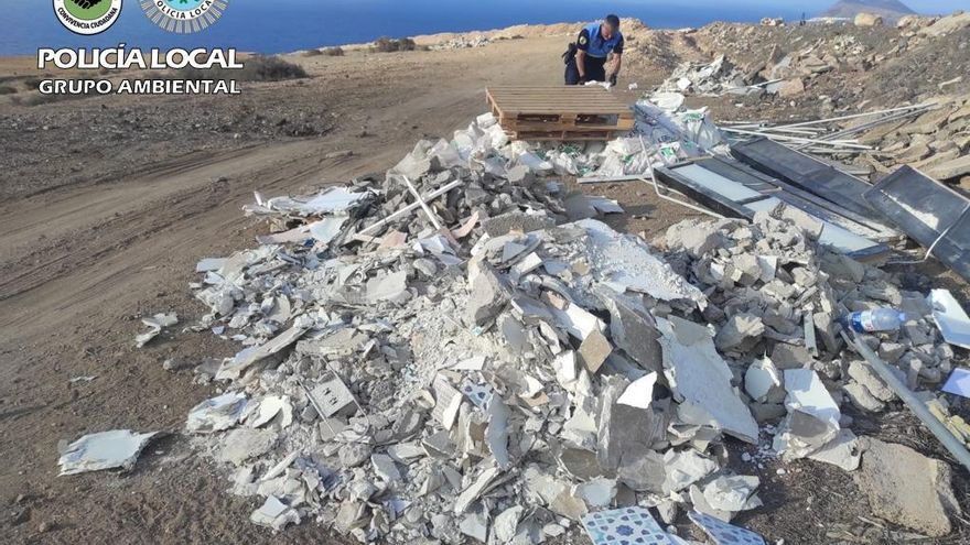 Identificado el autor del mayor "macrovertido" de escombros en suelos protegidos de Las Palmas de Gran Canaria