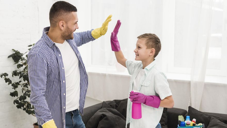 Si cada miembro de la familia realiza una tarea de cinco minutos, se logra un impacto mucho mayor