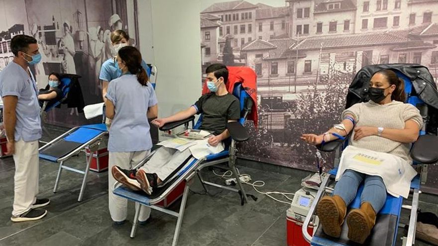 Archivo - Donación de sangre.