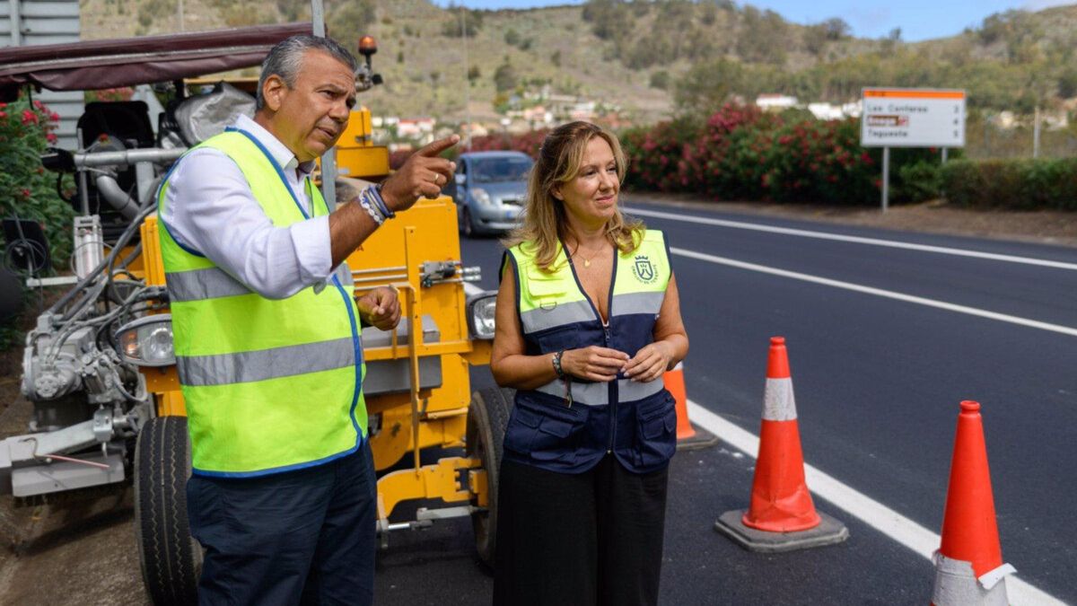 La presidenta del Cabildo de Tenerife, Rosa Dávila, conoce los trabajos en carreteras que se encuentran en obras por rehabilitacion - JUANJO VELÁZQUEZ. CABILDO DE TENERIFE - Archivo