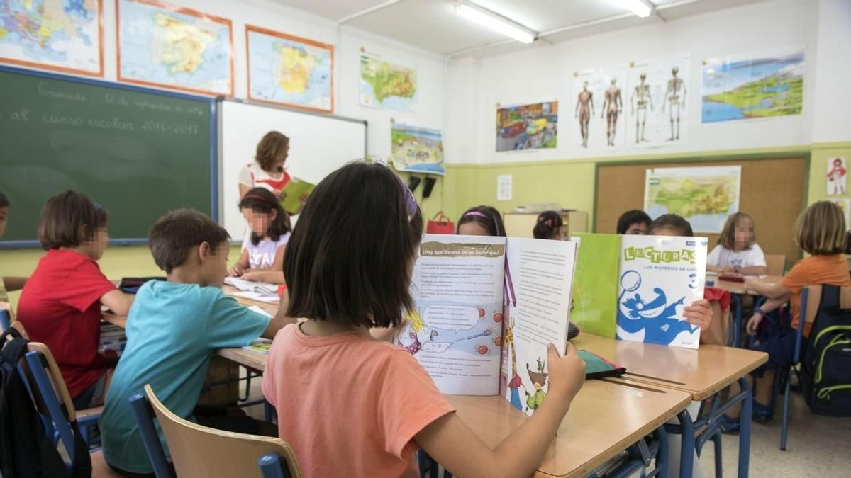Más de 150.000 estudiantes reciben en Andalucía apoyo educativo en horario extraescolar durante este curso