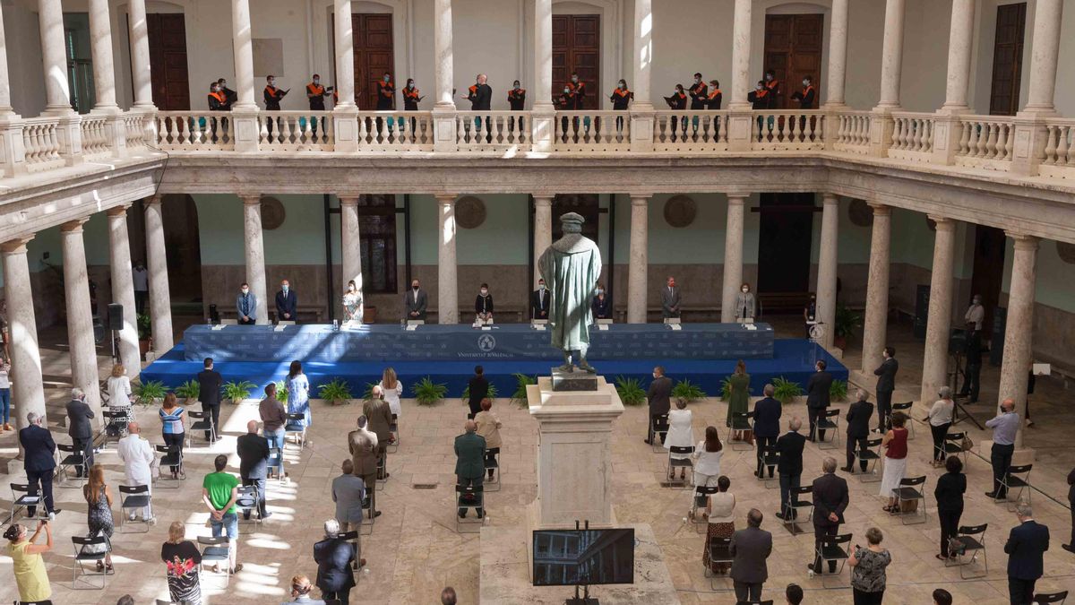 Acto de apertura del curso académico 2020-2021 en la Universitat de València.