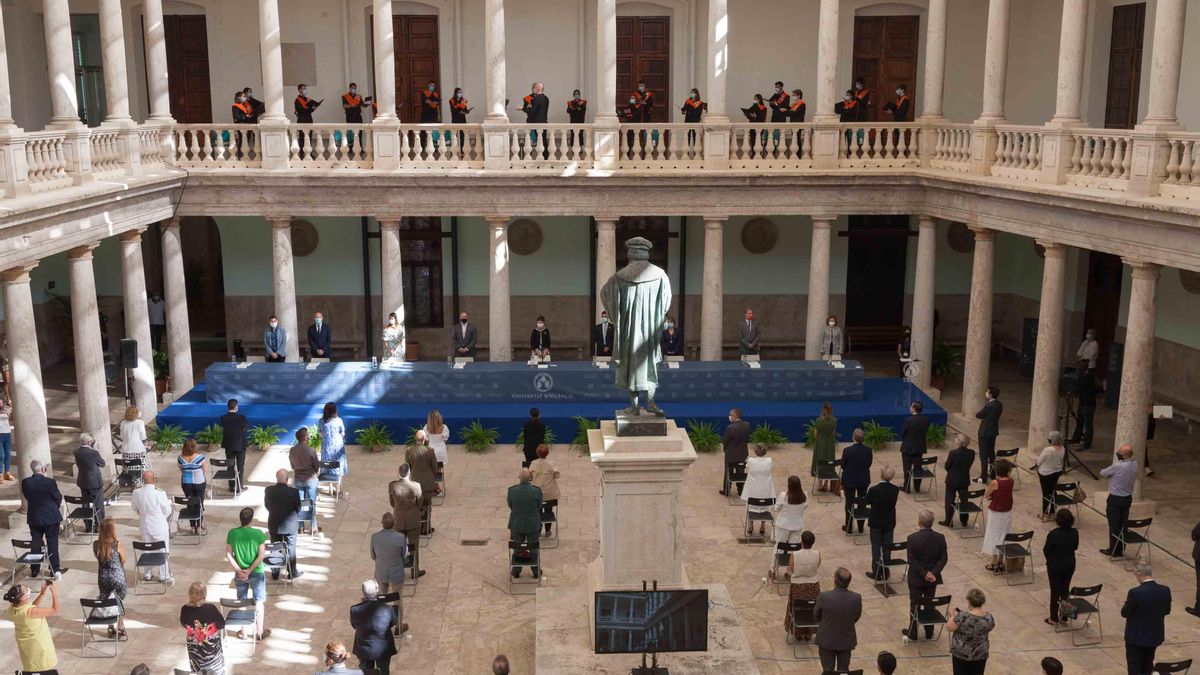 Acto de apertura del curso académico 2020-2021 en la Universitat de València.