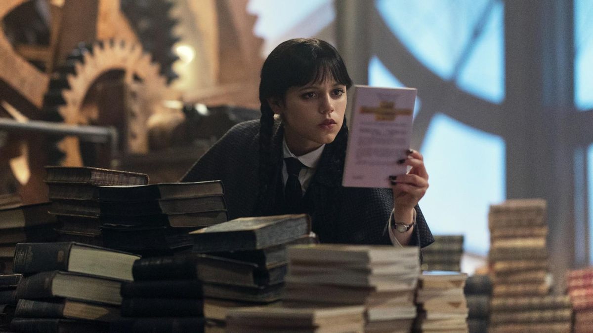 Jenna Ortega caracterizada como 'Miércoles' en la serie a la que da nombre su personaje