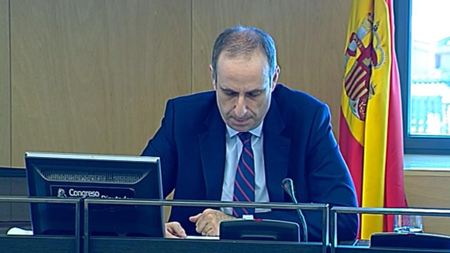El presidente del Frob, Jaime Ponce, en el Congreso