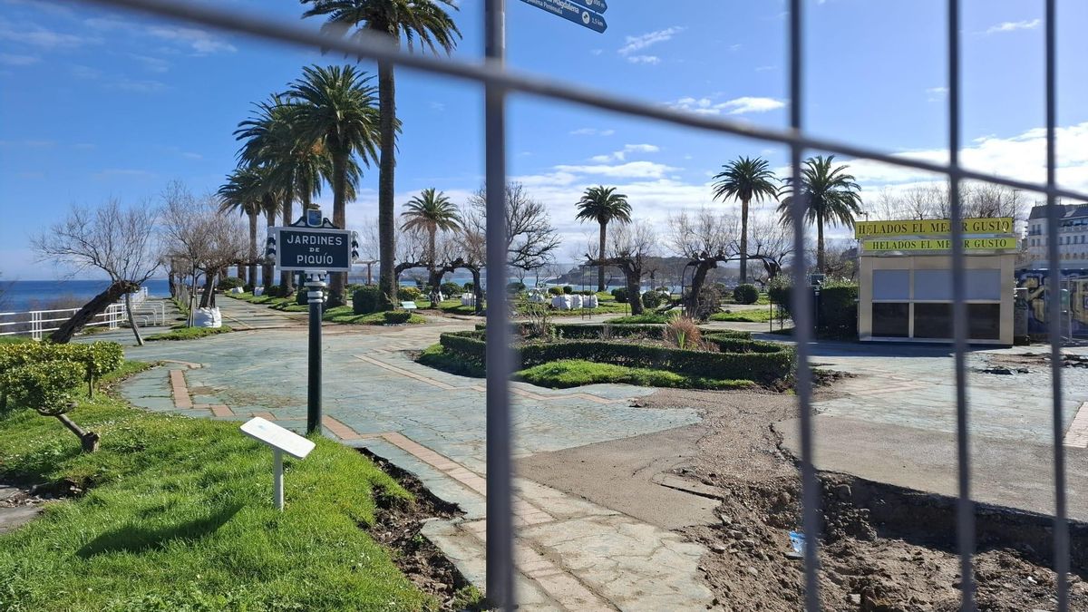 El PSOE teme que los Jardines de Piquío sigan cerrados para la Semana Grande y exige al Ayuntamiento que aclare la fecha de reapertura