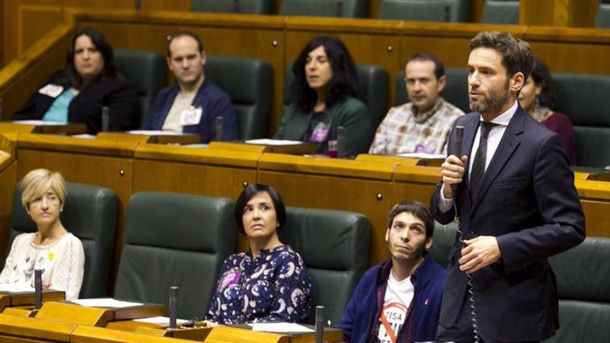 Sémper, en 2016, reclamando el acatamiento de la Constitución