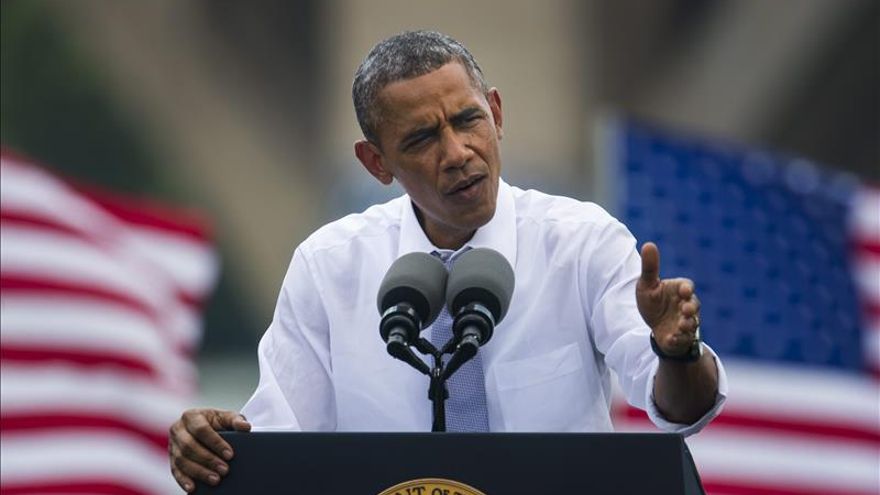 Obama ofrece ayuda para saber "qué pasó" con el avión siniestrado en Ucrania