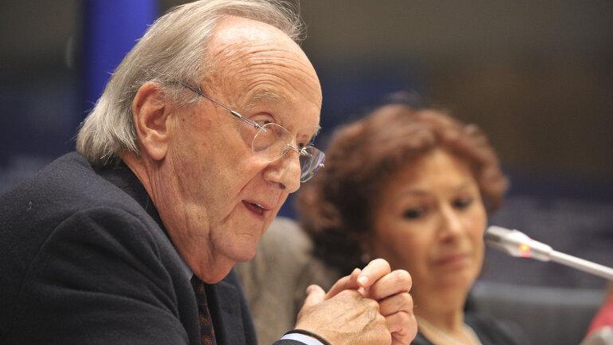 Muere el exministro socialista Carlos Westendorp a los 89 años