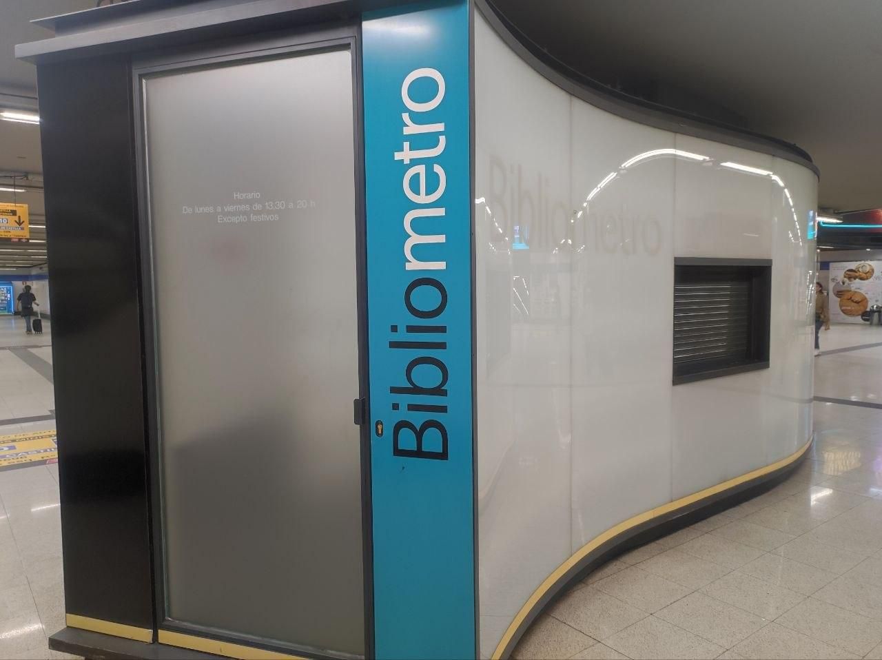 Punto de Bibliometro cerrado en Nuevos Ministerios.