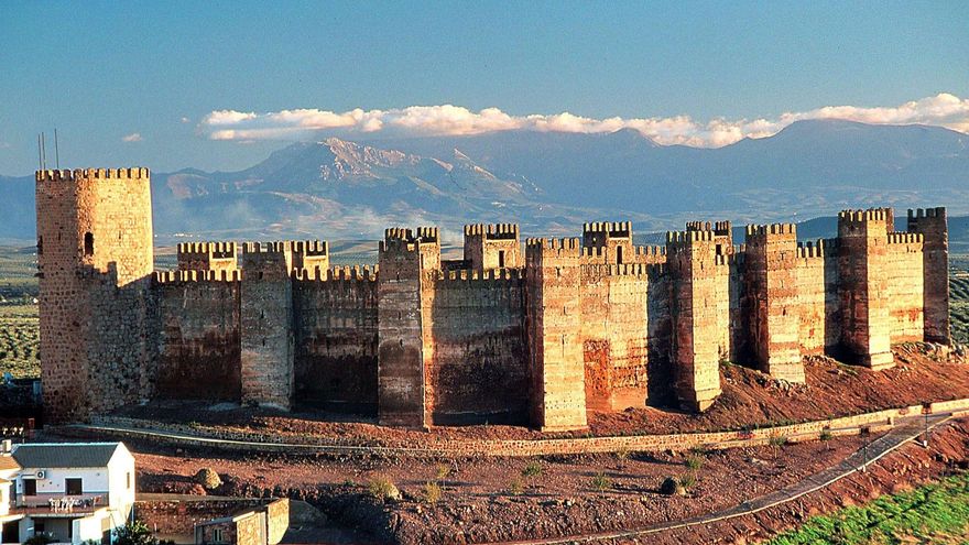 Los 5 castillos más antiguos pero mejor conservados de nuestro país