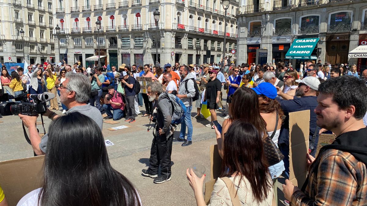 'canarias tiene un límite se manifiesta en la Puerta del Sol de Madrid.