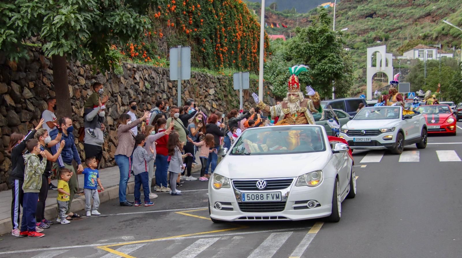 Los Reyes Magos recorrieron las calles de Santa Cruz de La Palma. Foto: JOSÉ AYUT