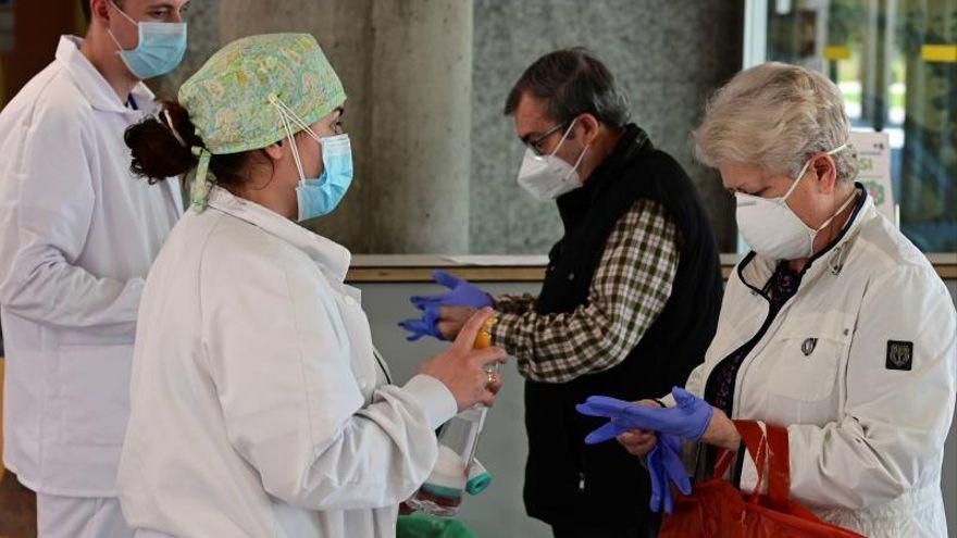 España sortea el abismo en noviembre pero sigue contando cientos de muertos con el reto de las navidades acercándose